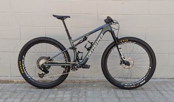 Tweedehands Specialized Epic 8 Pro - SRAM X0 AXS, RockShox Ultimate Flight Attendant 2026 2026 MTB