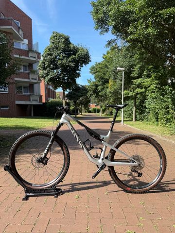 Gebrauchtes Canyon LUX Shimano Deore XT 2024 MTB