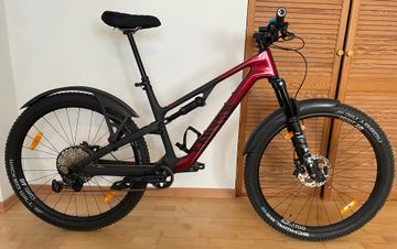 Used Canyon Neuron CF 8 2024 2024 Mountainbike, Red, 27.5, 29 — image 1 of 15