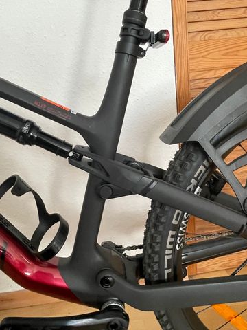 Used Canyon Neuron CF 8 2024 2024 Mountainbike, Red, 27.5, 29 — image 9 of 15