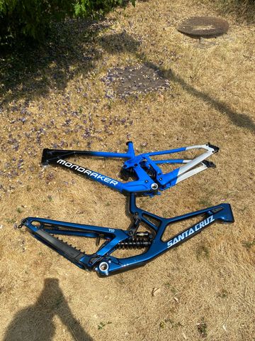 Santa Cruz V10 DH X01 2027 Frameset 2027 Mountainbike d'occasion — image 1 sur 3