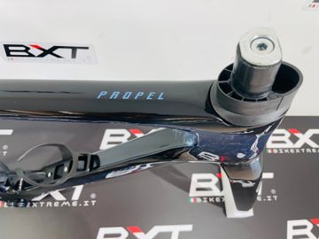 Tweedehands Giant Propel Advanced SL Frameset 2024 Frameset 2024 Road & Gravel — afbeelding 7 van 7