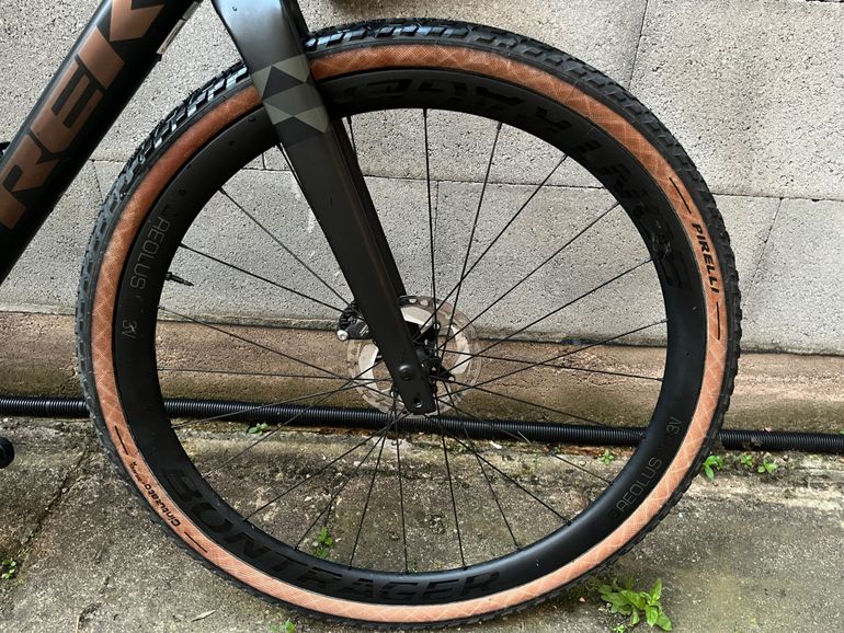 Brugt Trek Checkpoint SLR 7 2024 2024 Road & Gravel — billede 10 af 14