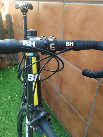 Used BH Quartz Shimano 105 2017 Road & Gravel, Black — image 5 of 6