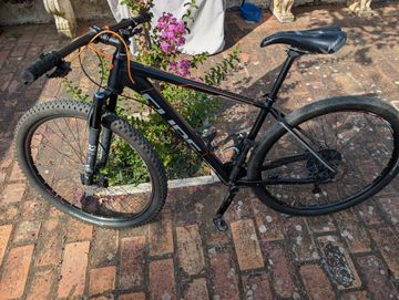 Używany CUBE Race ONE Black´n´flashred 19" 2017 MTB