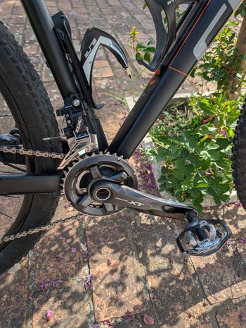 CUBE Race ONE Black´n´flashred 19" 2017 Mountainbike usato, Nero — immagine 7 di 9