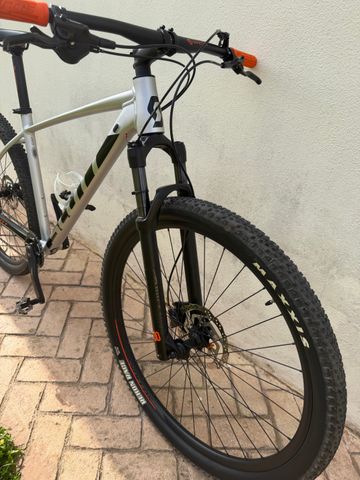 Used Scott Scale 965 2021 2021 Mountainbike, Light Gray, 29 — image 2 of 5
