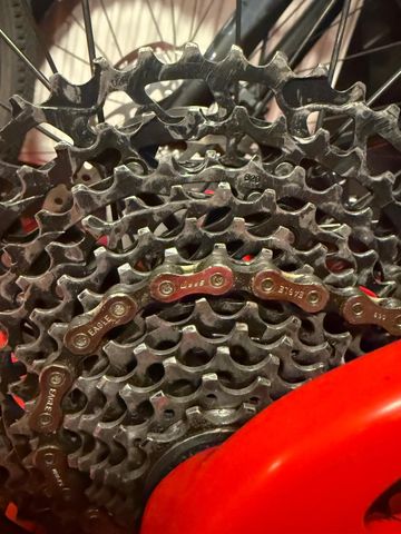 Used Trek Supercaliber 9.7 2020 2020 Mountainbike, Red, 29 — image 11 of 11