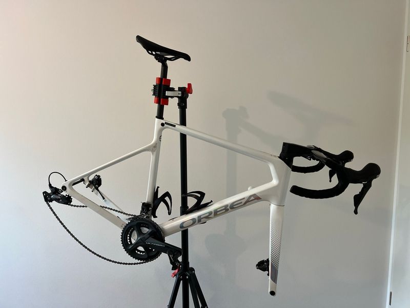 Used Orbea ORCA M20 2022 2022 Road & Gravel, White — image 1 of 10