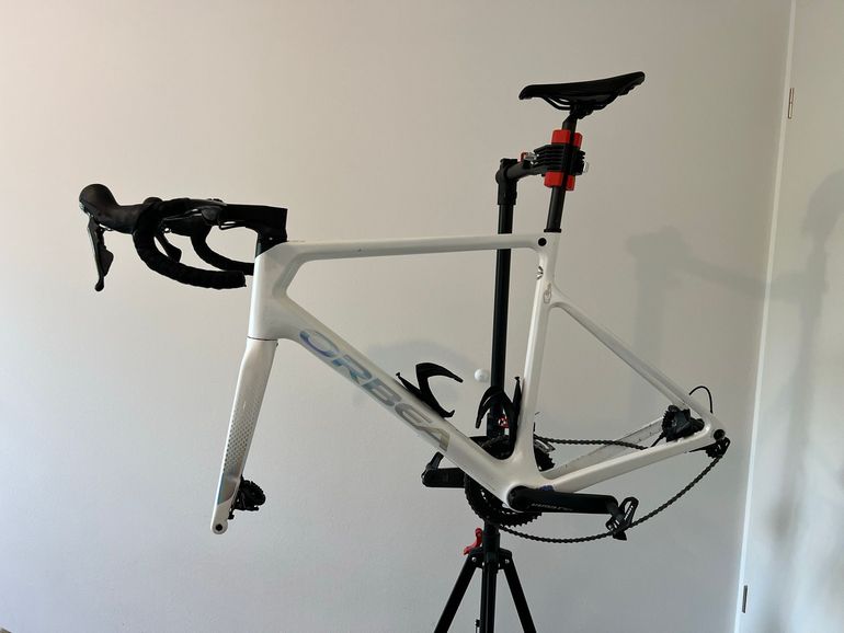 Orbea ORCA M20 2022 2022 Road & Gravel usato, Bianco — immagine 2 di 10