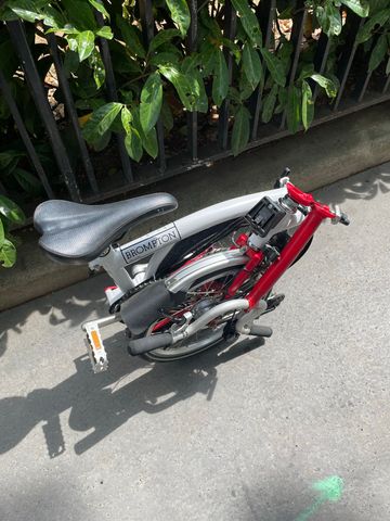 Used Brompton M6R 2019 2019 Urban, White — image 5 of 6