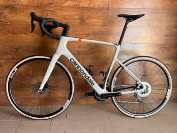 Tweedehands Cannondale Synapse Carbon 4 2026 2026 Road & Gravel — afbeelding 1 van 13