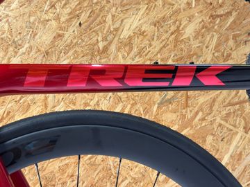 Used Trek Emonda Shimano 105 2025 Road & Gravel, Black — image 7 of 8