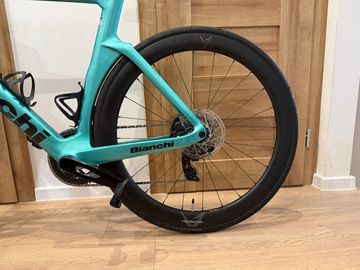 Used Bianchi Oltre COMP RIVAL ETAP AXS E1 2026 2026 Road & Gravel, Green — image 9 of 11