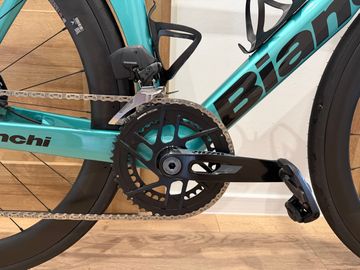 Used Bianchi Oltre COMP RIVAL ETAP AXS E1 2026 2026 Road & Gravel, Green — image 2 of 11
