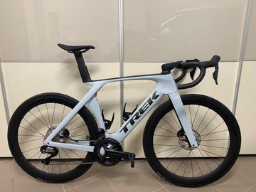 Použité Trek Madone SL 7 Gen 7 2024 2024 Road & Gravel