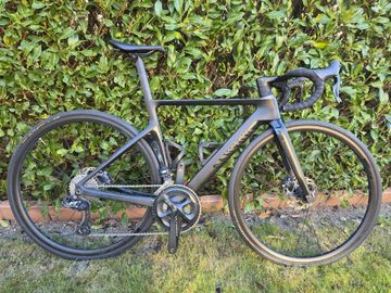 Used Canyon Aeroad WMN CF SL Disc 8.0 Di2 2019 2019 Road & Gravel