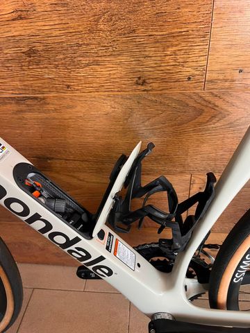 Gebrauchtes Cannondale Synapse Carbon 4 2026 2026 Road & Gravel, Hellgrau — Bild 8 von 11