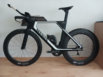 Tweedehands Canyon Speedmax CF SLX 8.0 SL 2018 2018 Road & Gravel — afbeelding 1 van 9