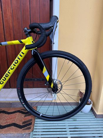 Použité Guerciotti Lembeek Shimano GRX 2025 Road & Gravel — obrázek 4 z 16