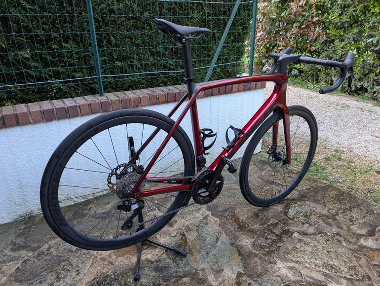 Brugt Trek Émonda SL 6 2024 2024 Road & Gravel — billede 2 af 14