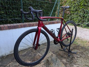 Brugt Trek Émonda SL 6 2024 2024 Road & Gravel — billede 1 af 14