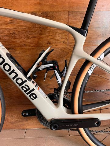 Cannondale Synapse Carbon 4 2026 2026 Road & Gravel d'occasion — image 3 sur 11