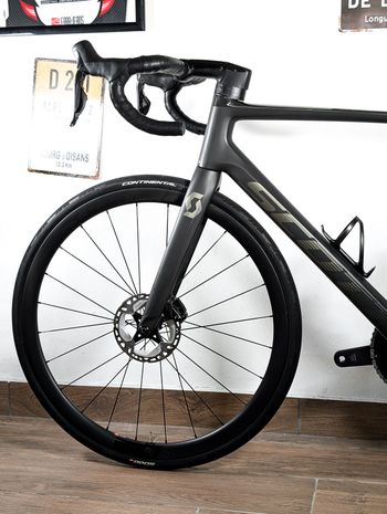 Brugt Scott Addict RC 15 2022 2022 Road & Gravel — billede 17 af 21
