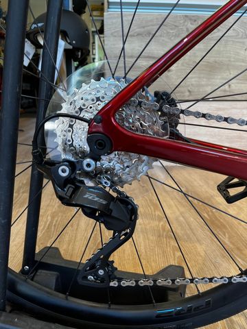 Tweedehands Giant Defy Advanced 2 2026 2026 Road & Gravel — afbeelding 4 van 5