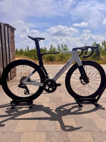 Gebrauchtes Scott Foil RC Pro 2026 2026 Road & Gravel, Weiß — Bild 1 von 10