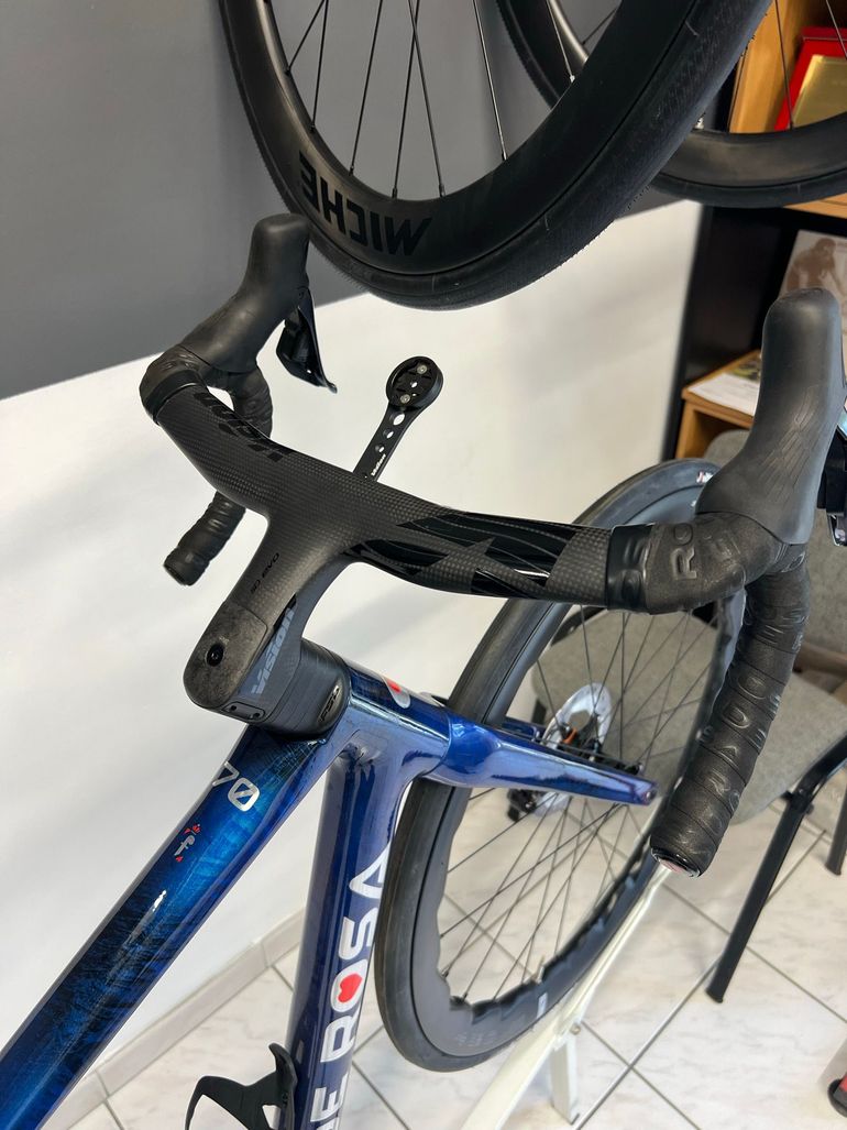 Używany De Rosa 70 Shimano Ultegra Di2 2026 Road & Gravel — zdjęcie 5 z 10