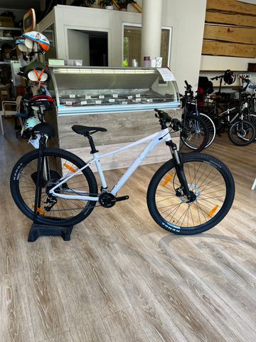 Brugt Liv Tempt 3 2025 2025 MTB