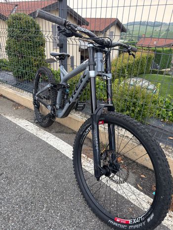 Gebrauchtes Trek Session 8 27.5 2019 2019 Mountainbike, Hellgrau, 27.5 — Bild 6 von 12