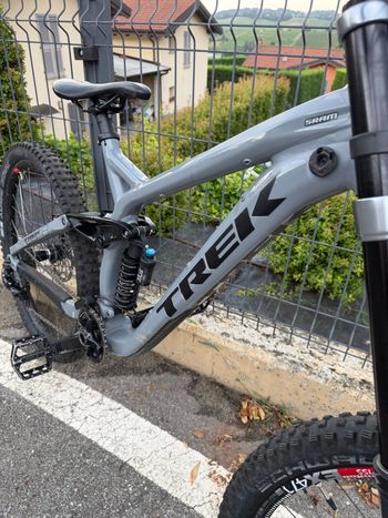 Gebrauchtes Trek Session 8 27.5 2019 2019 Mountainbike, Hellgrau, 27.5 — Bild 5 von 12