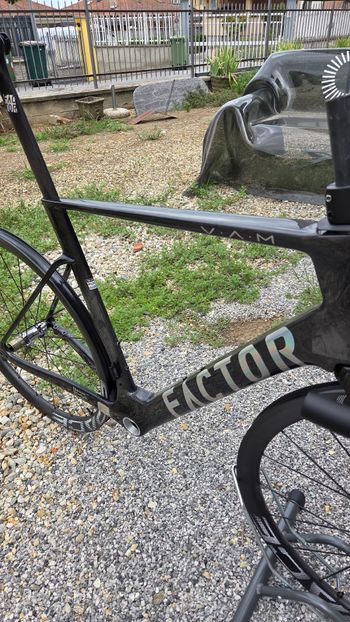 Używany Factor Ostro Frameset 2026 Road & Gravel — zdjęcie 3 z 5