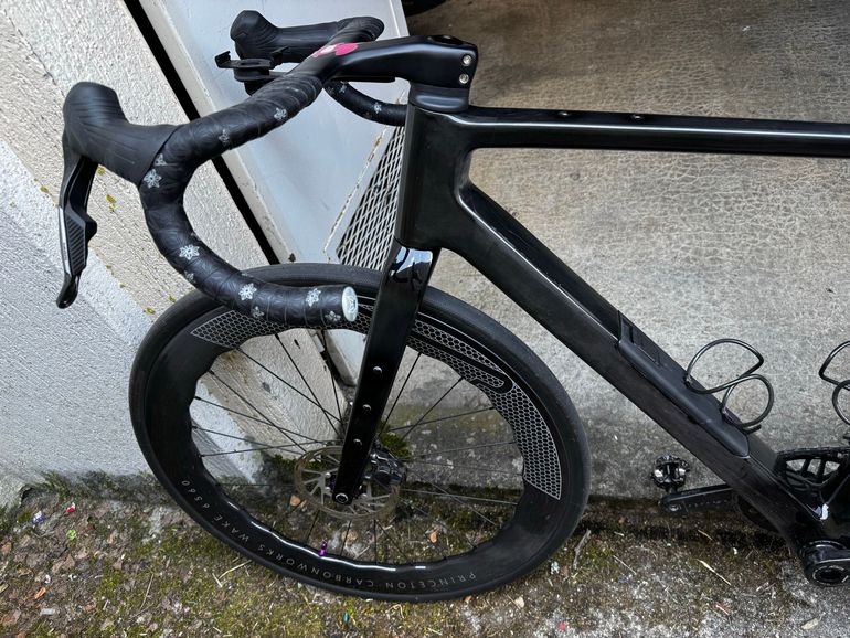 Used Seraph Custom SRAM Force eTap AXS 2026 Road & Gravel, Black — image 3 of 9