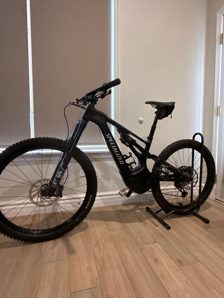 Used Specialized Turbo Levo 2023 2023 Mountainbike, Black, 29 — image 3 of 14