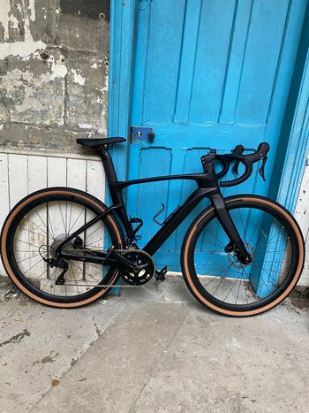 Gravel custom Custom Shimano 105 2026 Road & Gravel d'occasion