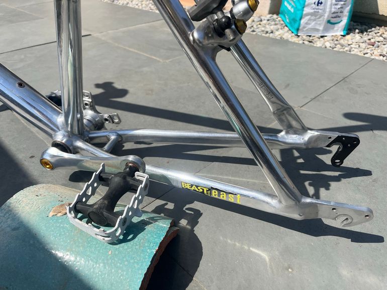 Used Cannondale Beast Frameset 1992 Mountainbike, Light Gray — image 10 of 12