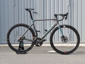 Gebrauchtes Wilier Filante SLR SHIMANO DURA ACE Di2 R9270 2025 2025 Road & Gravel