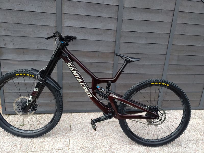 Used Santa Cruz V10 Other 2022 MTB