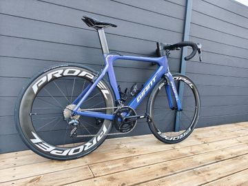 Giant Propel Advanced Pro 1 2020 2020 Road & Gravel usato, Viola — immagine 3 di 3