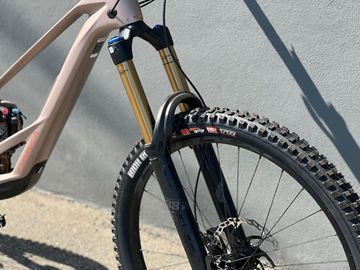 Used Orbea Rallon E10 2026 2026 Mountainbike, Light Gray, 29 — image 4 of 6