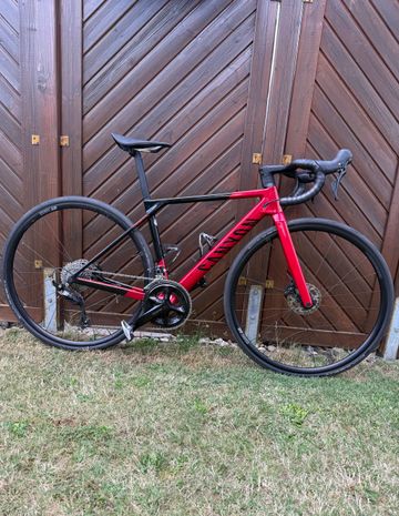 Used Canyon Ultimate CF SL 7 2024 2024 Road & Gravel, Red — image 1 of 7