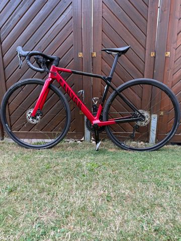 Used Canyon Ultimate CF SL 7 2024 2024 Road & Gravel, Red — image 2 of 7