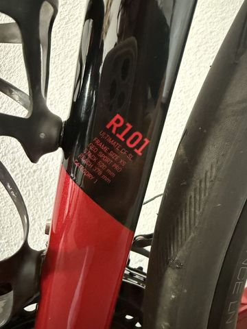 Used Canyon Ultimate CF SL 7 2024 2024 Road & Gravel, Red — image 7 of 7