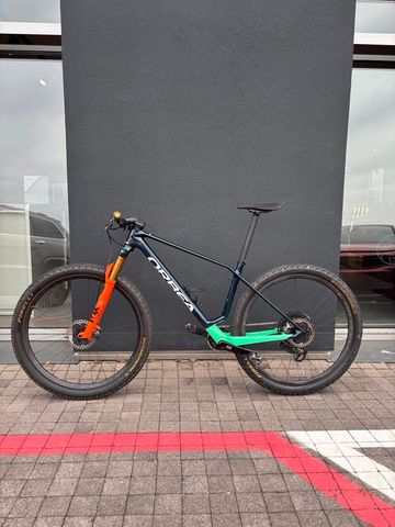 Gebrauchtes Orbea Alma M-LTD 2026 2026 Mountainbike, Blau, 29 — Bild 2 von 10