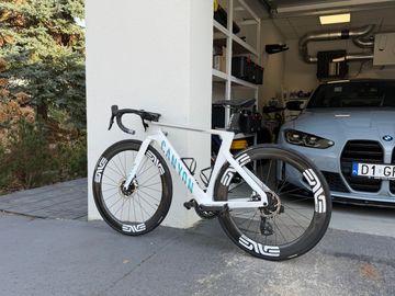 Używany Canyon Aeroad CFR AXS 2024 2024 Road & Gravel — zdjęcie 4 z 5