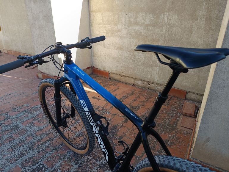 Gebrauchtes Berria BRAVO 6 2021 2021 Mountainbike, Blau, 29 — Bild 7 von 8