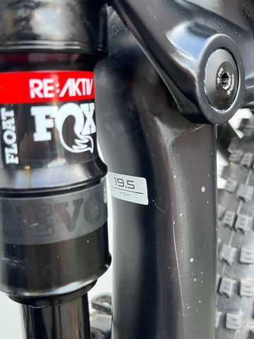 Trek Fuel ex Shimano Deore XT 2018 Mountainbike usato, Nero — immagine 11 di 11